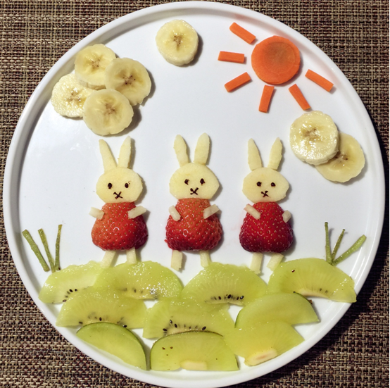 A creative fresh fruit platter made by Ji. [Photo provided to China.org.cn by Ji Dongxin]