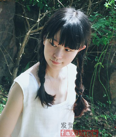 <em>女生夏季</em>清凉中长发<em>发型</em>扎法 化身<em>清爽</em>夏日公
