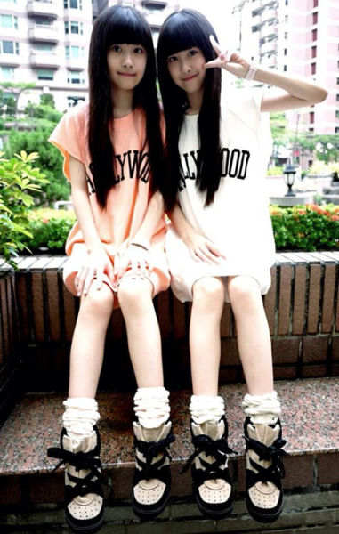 台湾萝莉双胞胎姐妹花邻家有美女初成长(图)_资