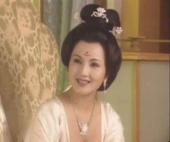 19岁演女一号美貌惊人，陈道明葛优给她配戏，却神秘隐退被遗忘