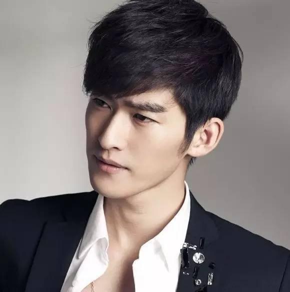 张瀚郑爽要复合?娜扎都拿微博小号开骂(图)[9]