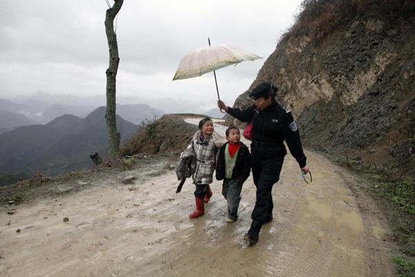 重庆特警张平蓉：警营“铿锵玫瑰”