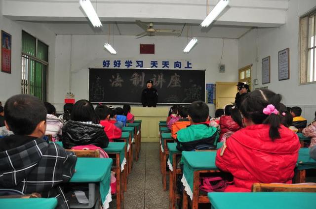 重庆特警张平蓉：警营“铿锵玫瑰”