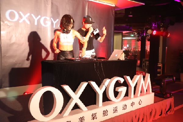 如图片无法显示,请刷新页面