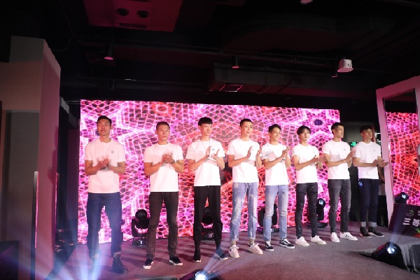 如图片无法显示,请刷新页面