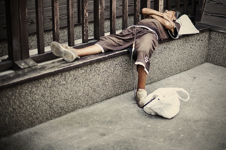 Photos : les Japonais endormis n&apos;importe où 7
