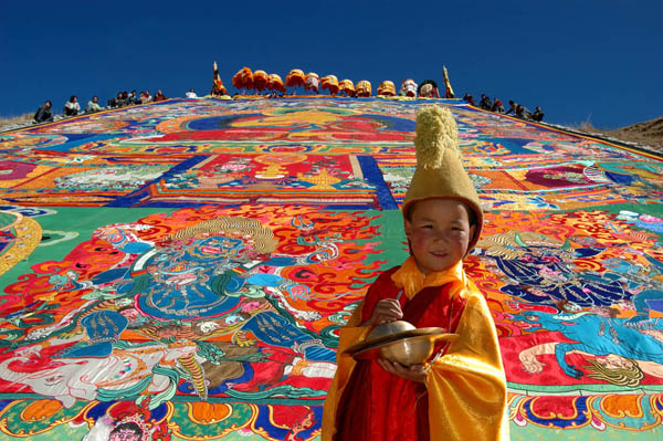 Le festival traditionnel de Lhassa attire un nombre record de visiteurs