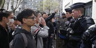 Mort d’un ressortissant chinois à Paris : le ministre français de l'Intérieur ouvre une enquête et appelle au calme