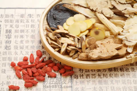 China plans to open more Confucius Institutes to promote traditional Chinese medicine overseas. [File photo]