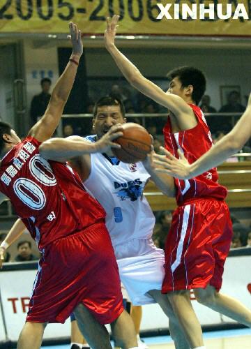 CBA战况:北京胜辽宁[组图]