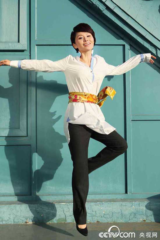 组图:<em>央视</em>《体育新闻》主持人<em>朱晓琳</em>精美写真
