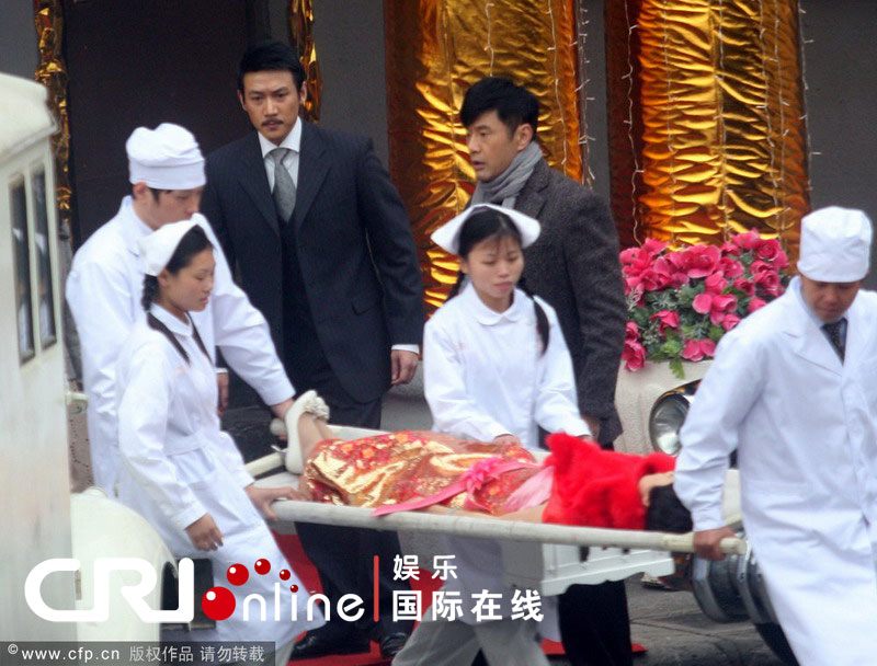 高清:《<em>铁面歌女</em>》<em>陆毅</em>饰演反派富商花心大少