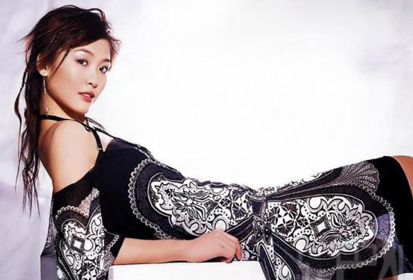 香港美女的性感写真 <em>周丽淇</em> (2)_中国网