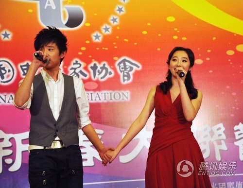 过年电影演员名单 24972744197885039.jpg