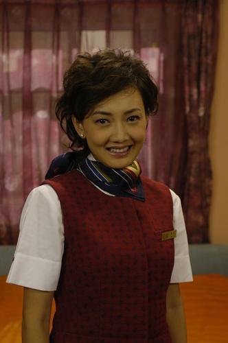 牛莉上演制服诱惑 乐活<em>家庭</em> 争当乐活<em>女王</em>_中