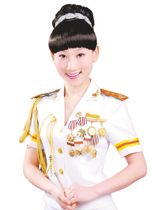 这个<em>军旅美女</em>歌手外型娇俏靓丽