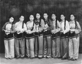 \舞台八姐妹\集合啦!