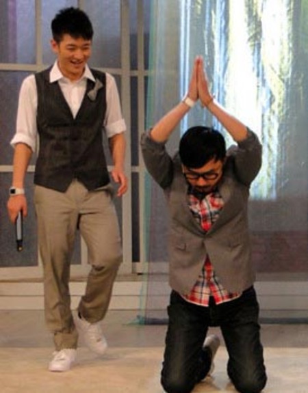 汪涵小s朱军+知名主播现场下跪的雷人时刻