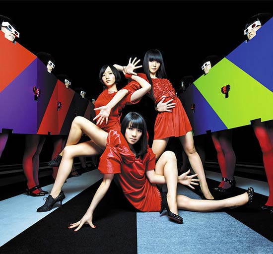 组图:<em>女子组合</em>电音香水+清新振