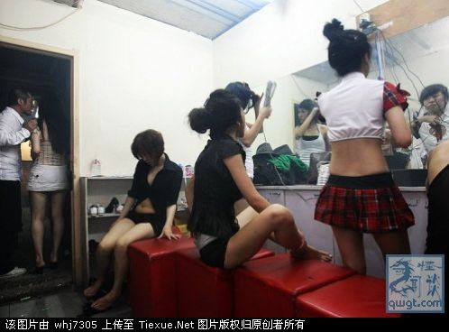 鲜为人知的国内夜店<em>舞女</em>幕后<em>生活</em>_中国网