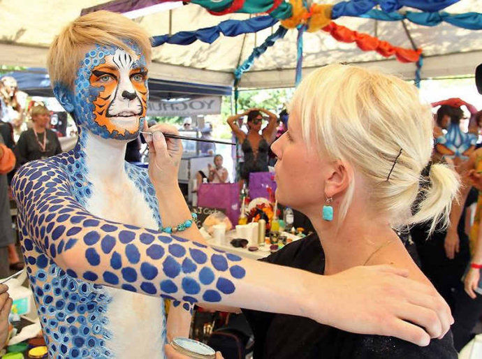 <em>人体</em>彩绘<em>艺术</em>节了