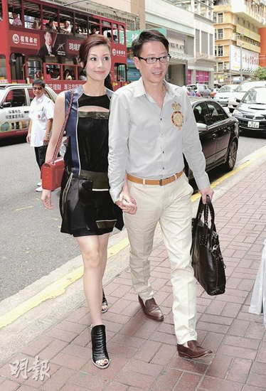 李嘉欣先扮孝顺儿媳再做贤惠妻子 与旧爱各晒