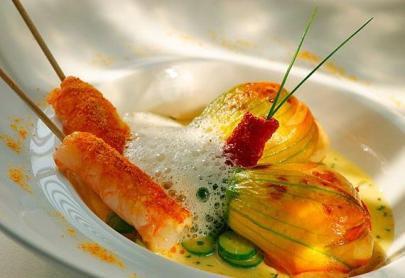 上海世博会暑期旅游衣食住行全攻略(组图)