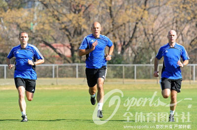 克里斯韦伯_裁判韦伯收入