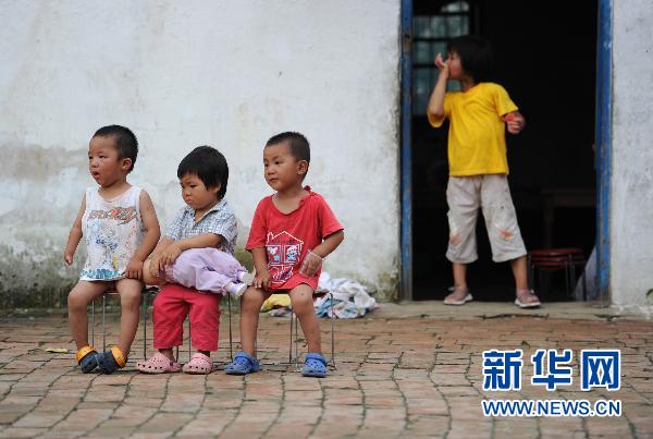 福利院领养小孩 2548644675604137984.jpg