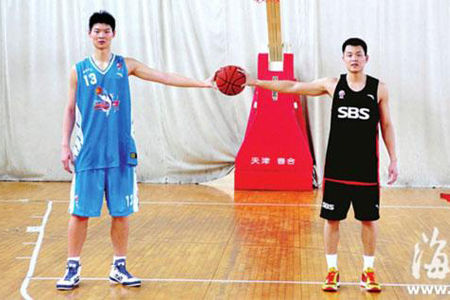 王哲林或成福建男篮领军人 现在打CBA还太早