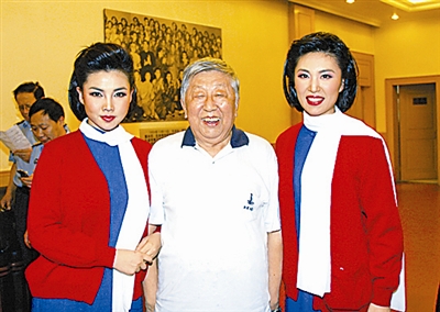 <em>阎肃</em>:大师是这样炼成的_中国网