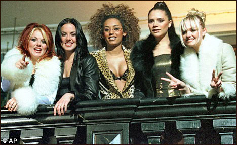 <em>辣妹组合</em>重组拍<em>电影</em> 《辣妹世界2》摩拳擦掌要