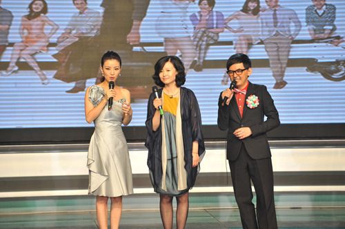 《<em>我的美女老板</em>》办<em>首映礼</em> 何润东向景甜示爱