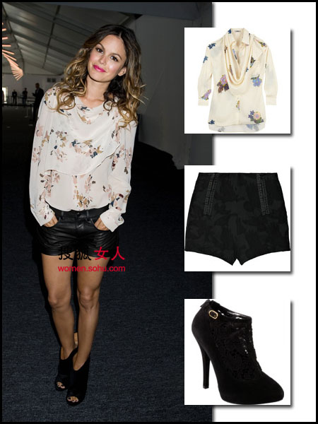 黑皮<em>短裤</em>_穿<em>黑长靴</em>黑皮短裤美女_黑网袜<em>皮短</em>