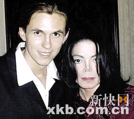 杰克逊被曝借精生子 前保镖自称是孩子他爸