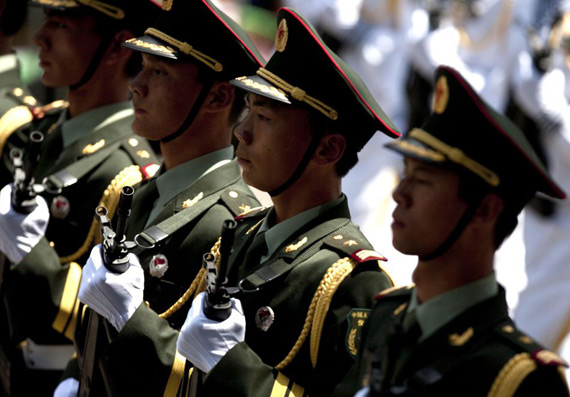 解放军仪仗队目前没有<em>征收女兵</em>意向(图)_中国