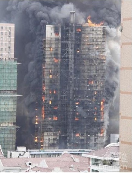 上海市政府召开1115特大火灾事故发布会