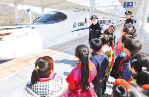 中国高铁四年实现梦幻跨越