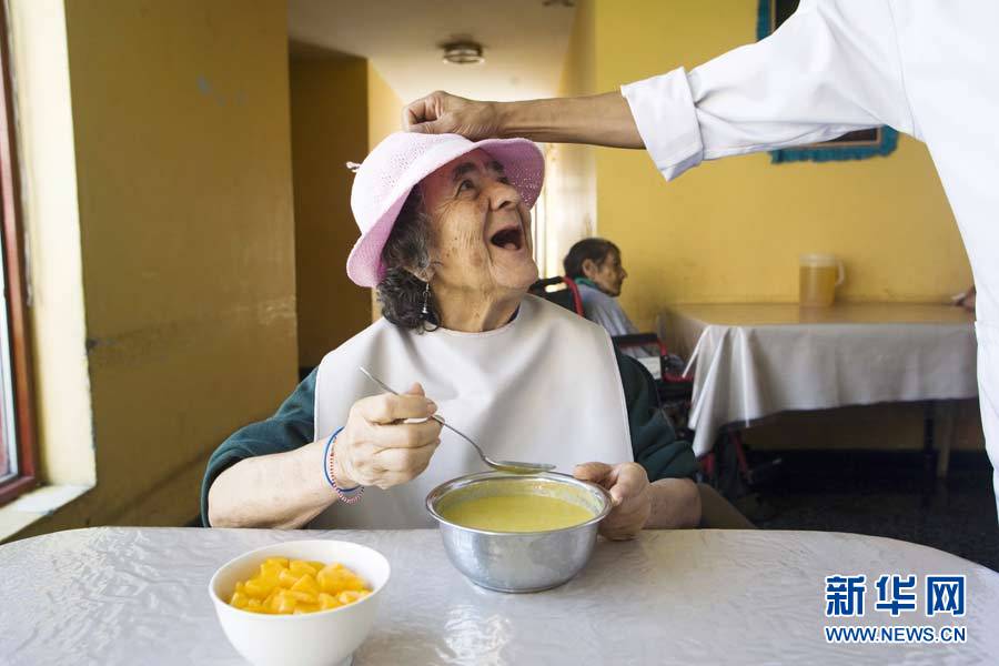 人口赡养率_中国2035年养老金将耗尽,我看好这群人越老越有钱途 居外专栏(3)