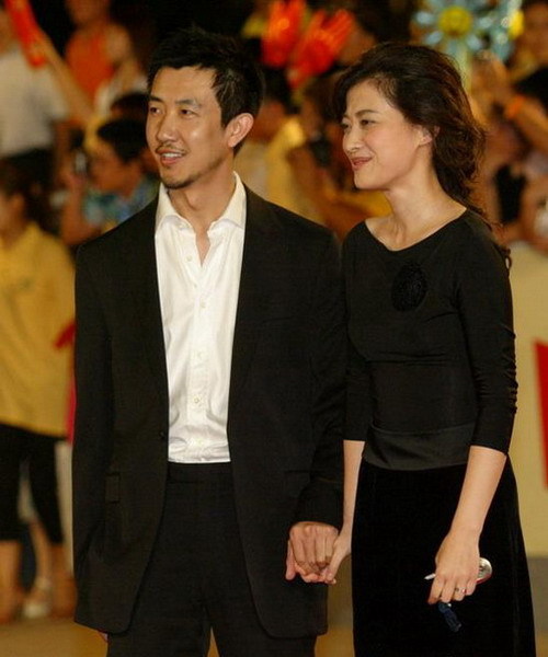 娱乐圈<em>女高男低的</em>杯具<em>婚姻</em>_中国网