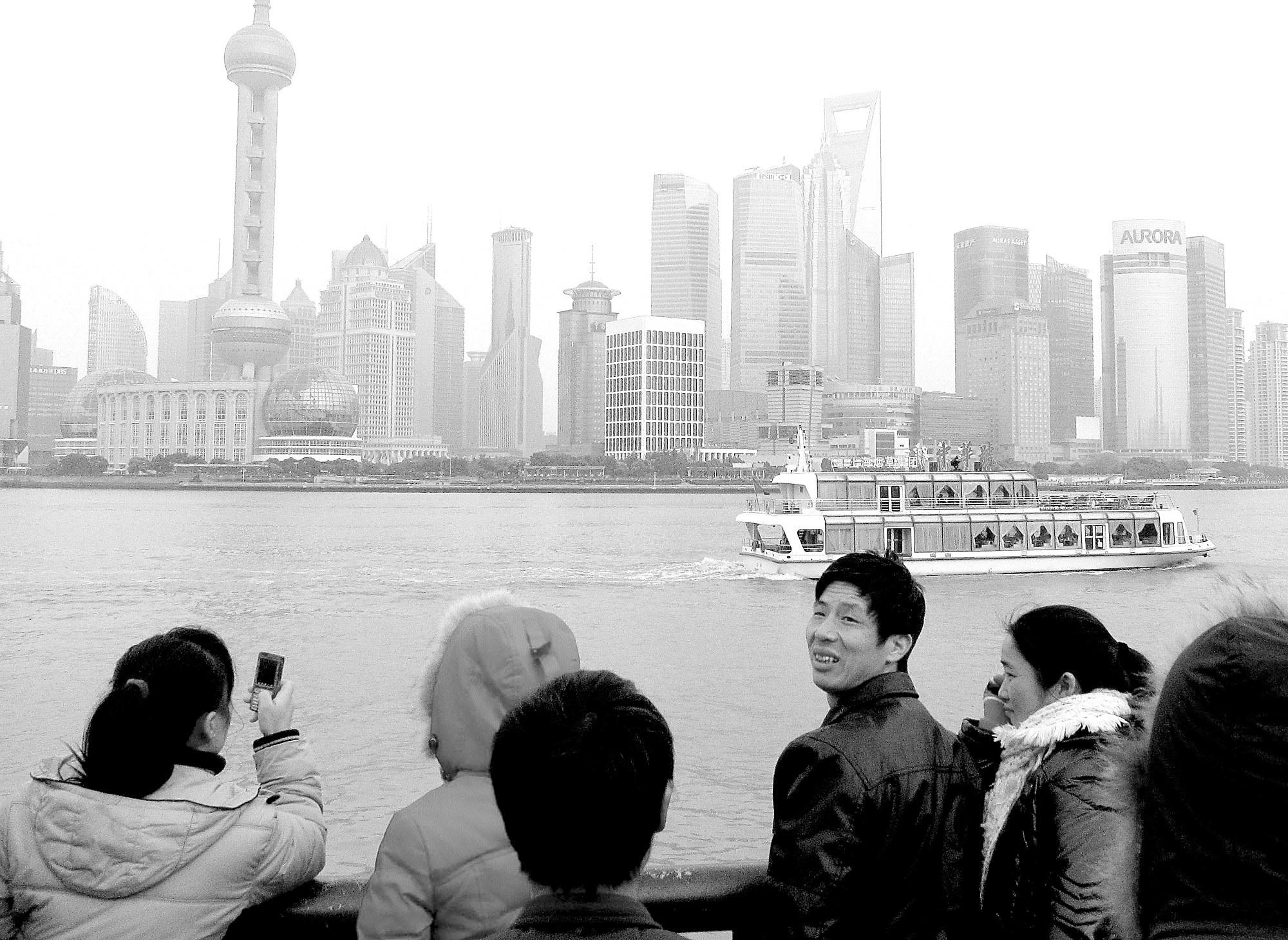 2010年上海地方财政收入同比增13.1%