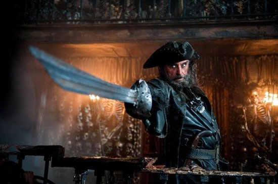 《加勒比海盗4》发布新剧照 黑胡子船长亮相