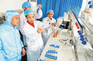 2000个省份gdp排名_全国省份gdp排名(2)