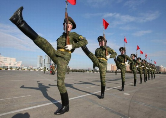 朝鲜的gdp_侠客岛 李显龙为何时隔近4年 突然 访华