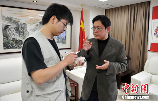 中国正酝酿派包机或轮船接回在日公民