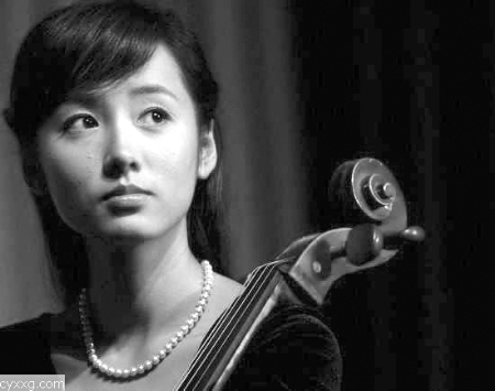 重庆80后<em>女演员</em>正在上演美丽的<em>奋斗</em>_中国网