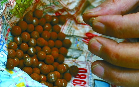 http:\/\/news.cntv.cn\/20110420\/100833.shtml