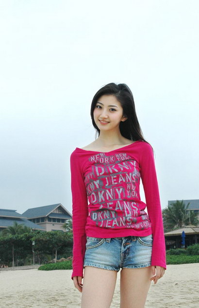 否认靠<em>潜规则</em>上位 <em>景甜</em>写真生活照<em>曝光</em>(组图)_