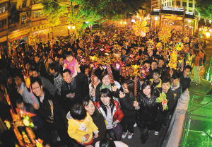 http:\/\/news.cntv.cn\/20110430\/102888.shtml