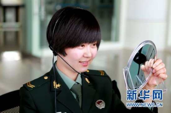 走近兰州军区\90后\女通信兵
